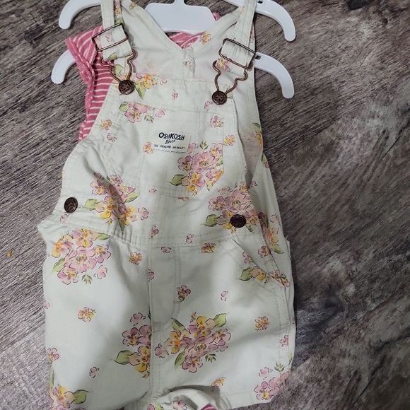 Lot of 12 month old girl clothes - Picture 5 of 7